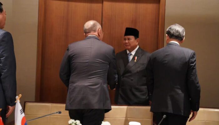 Seskab Teddy: Kunjungan Presiden Prabowo Subianto ke Jepang dan Korea Hasilkan Komitmen Bisnis Rp575 Triliun