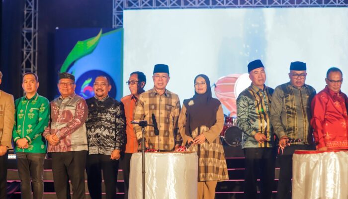 Harmoni Sultra 2026 Resmi Dibuka, Gubernur Minta Maaf ke Wakatobi dan Janji Kucurkan Dana Rp5 M