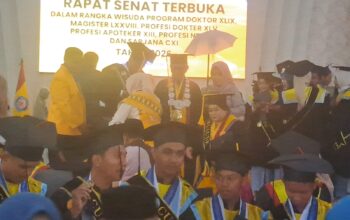 UHO Kendari Lepas 749 Wisudawan, IPK Tertinggi Raih 4,0