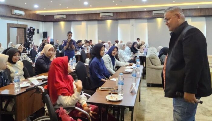 Berbicara di Depan Content Creator, Teguh Santosa Bandingkan Empat Pemimpin Besar Indonesia