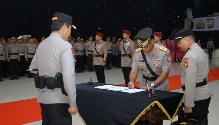 Mutasi di Polda Sulsel: Wakapolda, Dirreskrimum dan Dirreskrimsus Resmi Diganti