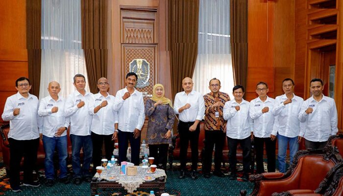 Gubernur Jatim Bersama JMSI Jatim Bahas Penguatan Media Berkualitas
