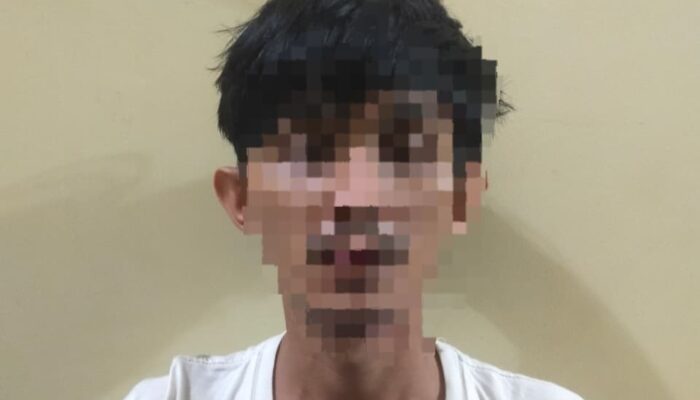 Satreskrim Polresta Kendari Tangkap Pria Bawa Dua Sajam di Jalan Ahmad Yani