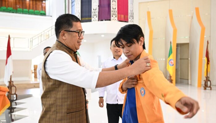 Pesan Wakil Rektor Bidang Kemahasiswaan dan Alumni UHO ke Peserta KKN, Identifikasi Persoalan Masyarakat
