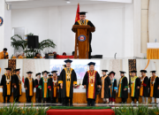 UHO Wisuda 732 Lulusan, Rektor Tekankan Adaptasi dan Inovasi Hadapi Tantangan Global